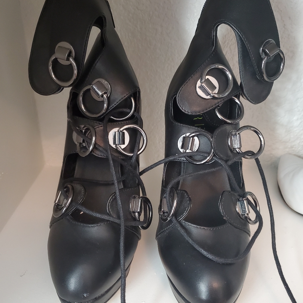 Lace-up Stilettos